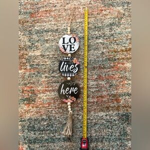 Love Lives Here Wall Hanging Decor